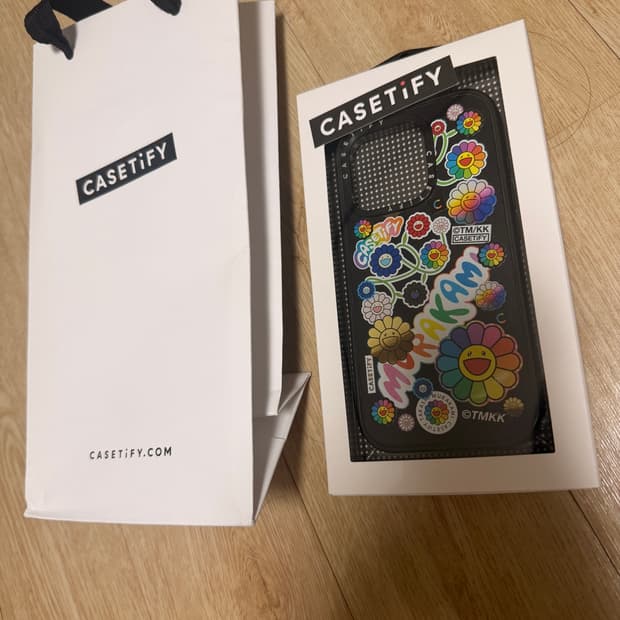 케이스티파이 무라카미다카시  케이스 판매해요