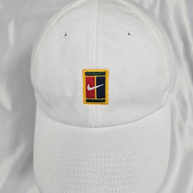 나이키테니스코트모자