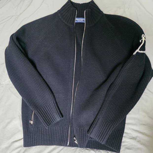 건지울른스 집업 니트 L사이즈