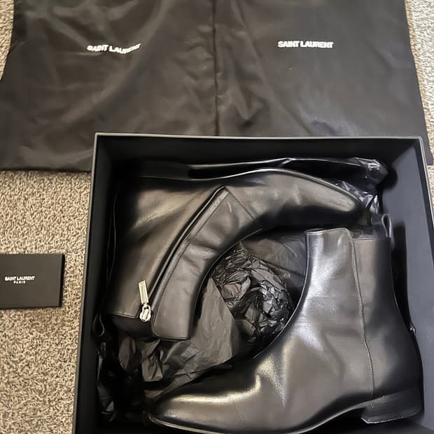 [41.5] Saint Laurent 카프 스킨 앵클부츠