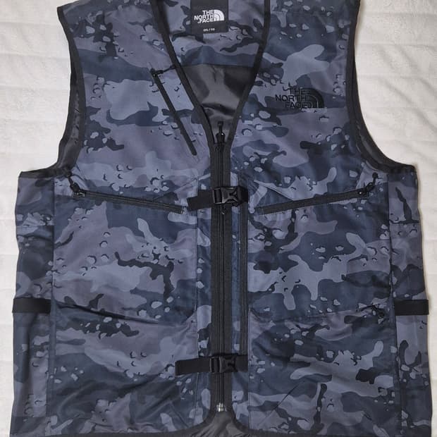 노스페이스 노벨티 기어 메쉬 베스트 카모