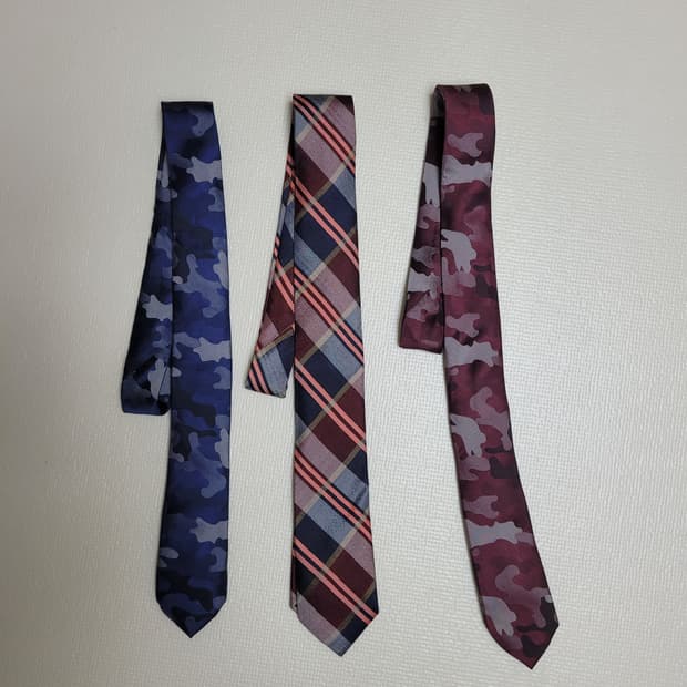 넥타이 3종 (까모, 체크 패턴 네이비, 오렌지, 버건디)