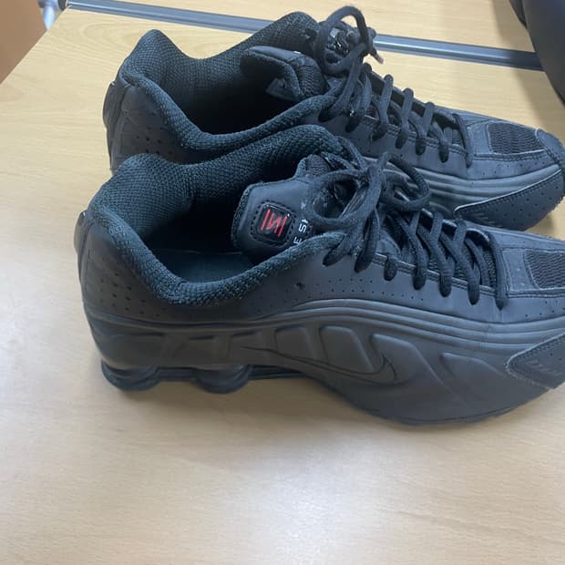 나이키 샥스 블랙 280