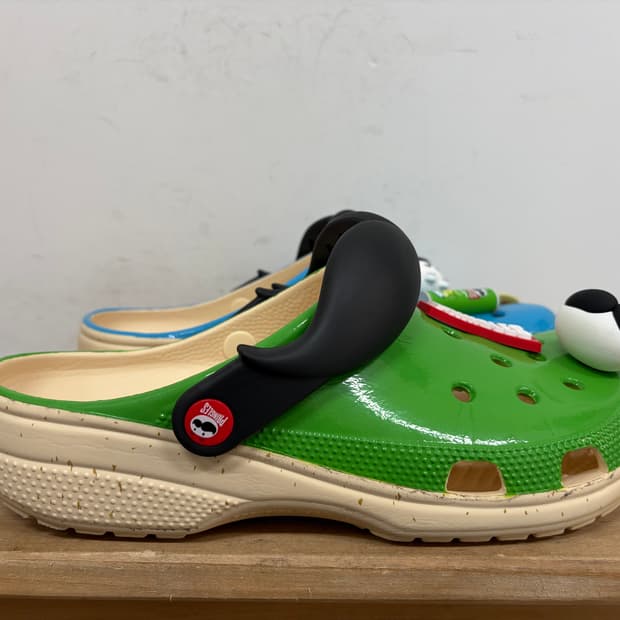 크록스 프링글스 샌들 270