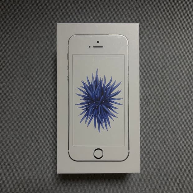 아이폰 SE 실버 32GB