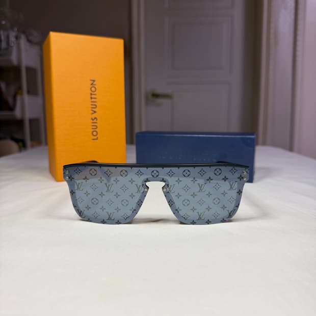 루이비통 LV 모노그램 와이메아 선글라스 Z1082E