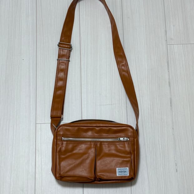 포터 프리스타일 숄더백 S 카멜