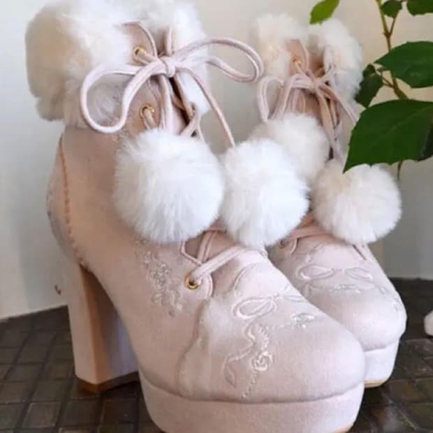 미사용) 리즈리사 리본 자수 퍼 폼폼이 부츠