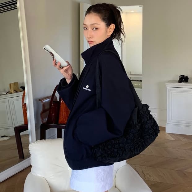 [10]슈슈통 25fw 턱 디테일 스포츠 자켓/네이비