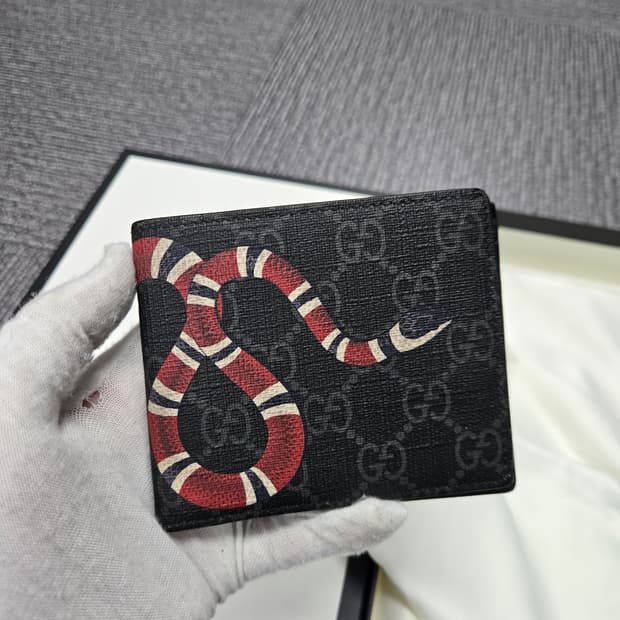 [특가][정품] 구찌 킹스네이크 반지갑