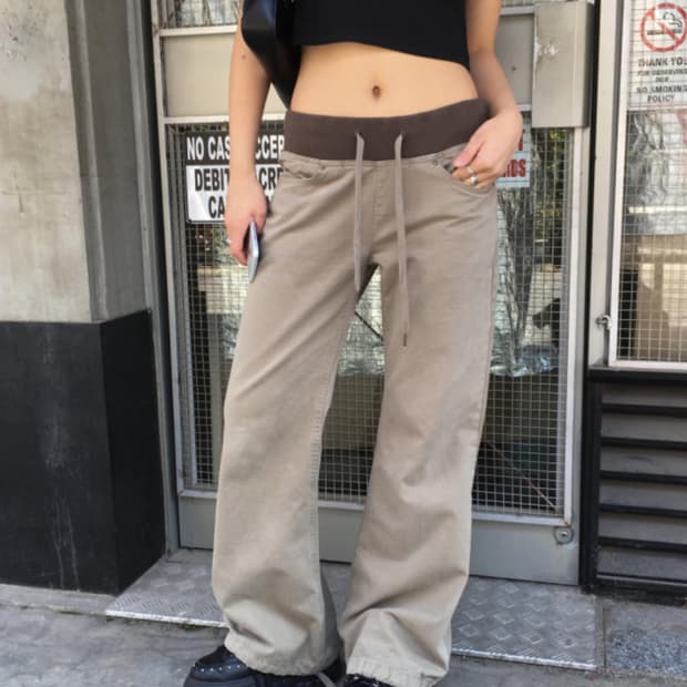 ootj 로우라이즈 부츠컷 Khaki low boots cut pants