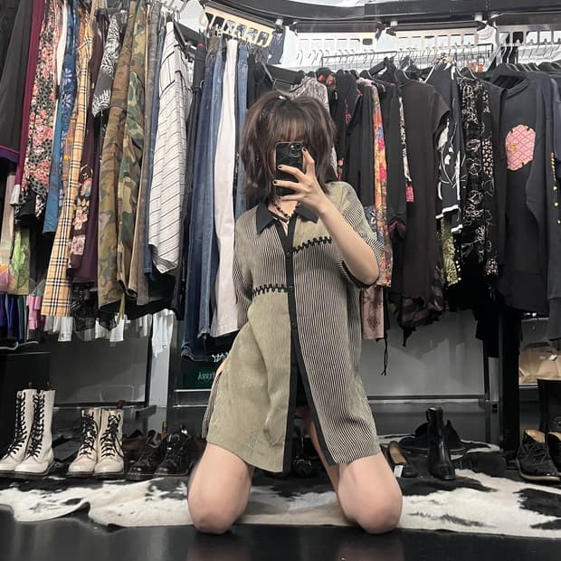 스트라이프 자수 셔츠