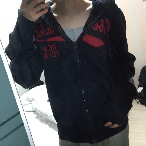 아베크롬비 머슬핏 데미지 후드집업 네이비