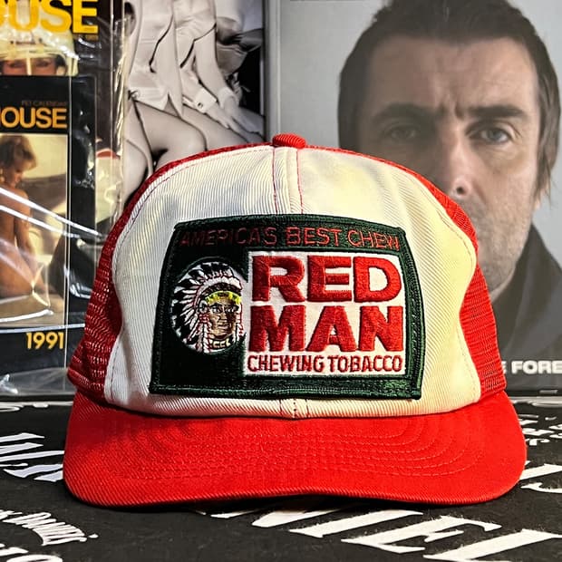 🧢90‘s Red Man Trucker Hat