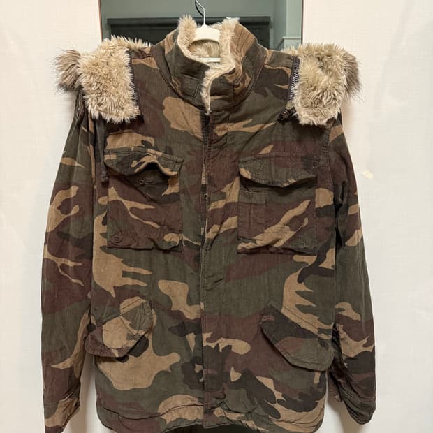 DOHC 퍼 카모 패딩 / Y2K패딩