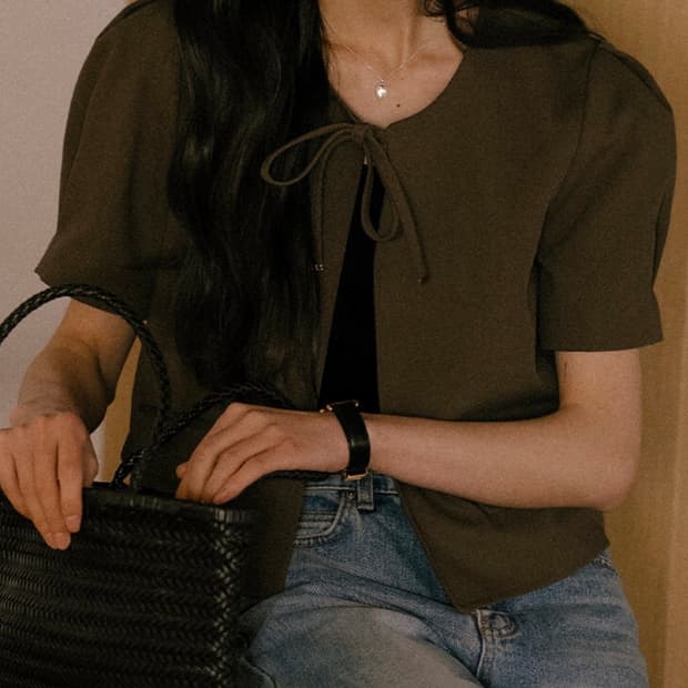 틸아이다이 크롭 리본 자켓