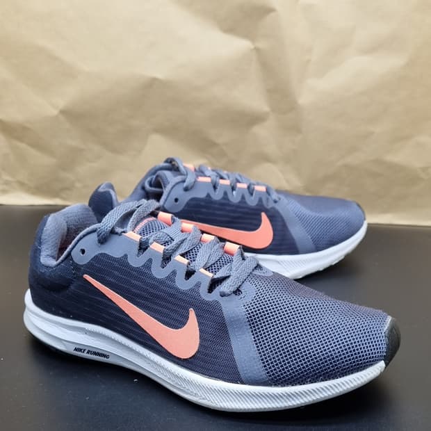 나이키 다운쉬프터8 여성운동화235 