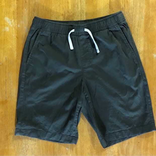 Dickies 카키색 스몰 사이즈 반바지