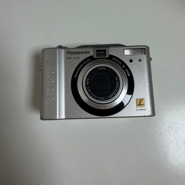 파나소닉 루믹스 DMC-LC20 실버 디지털 카메라 디카 판매 빈티지