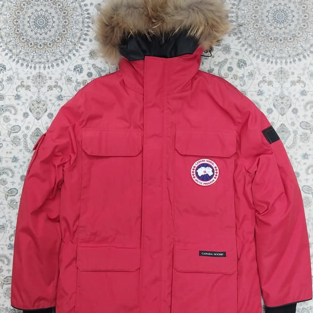 캐나다구스 레드 패딩 점퍼 S (크게나옴)