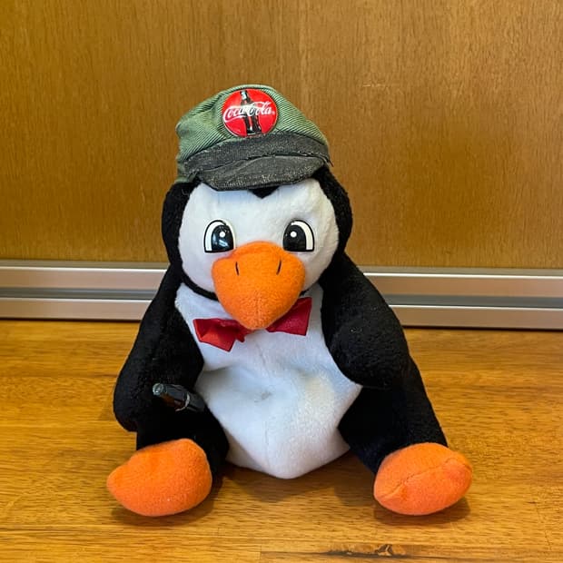 [Coca-Cola] Penguin Plush - Delivery Cap