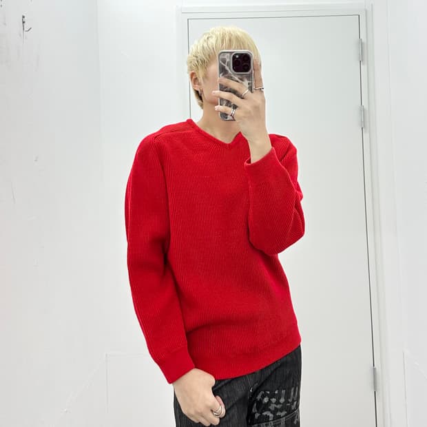 GOLD WIN red v knit