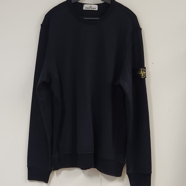 스톤아일랜드 맨투맨 L (100-105)