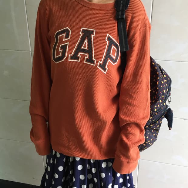 갭 GAP 오렌지 와플 티셔츠