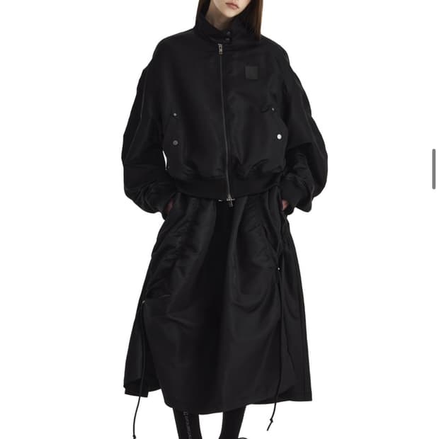 새상품) 트리밍버드 나일론 플레어 셋업 스커트