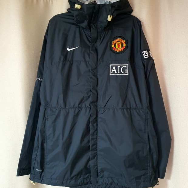 (새상품) 나이키 대장급 맨유 바람막이 자켓 100