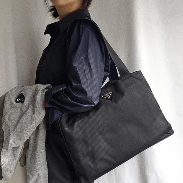 [정품 PRADA] 프라다 직사각 나일론 쇼퍼백 숄더백 남녀공용