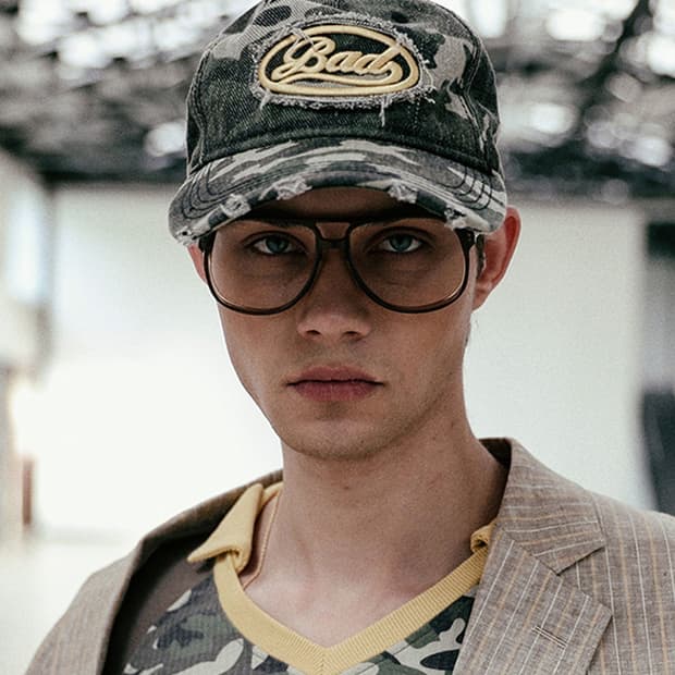 배드블러드 오발 로고 볼캡 모자