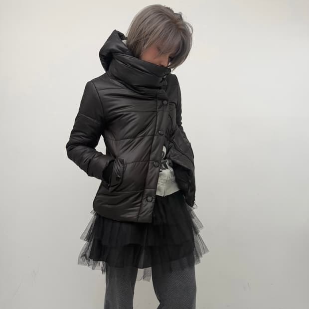 Heaven and Earth 블랙 하이넥 푸퍼 자켓