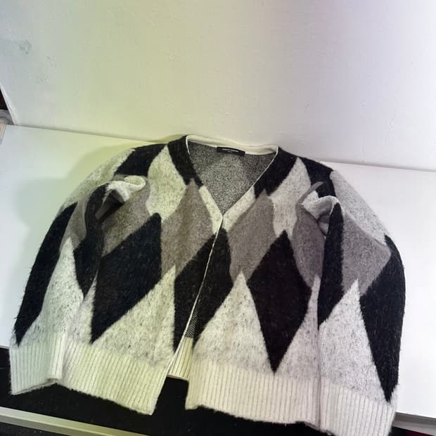 M-L 빈티지 아가일 보카시 가디건