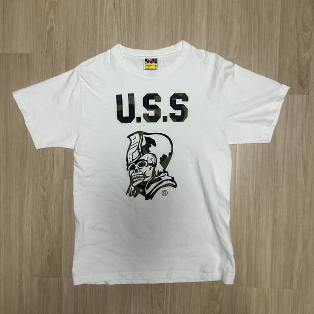 베이프 USS 티