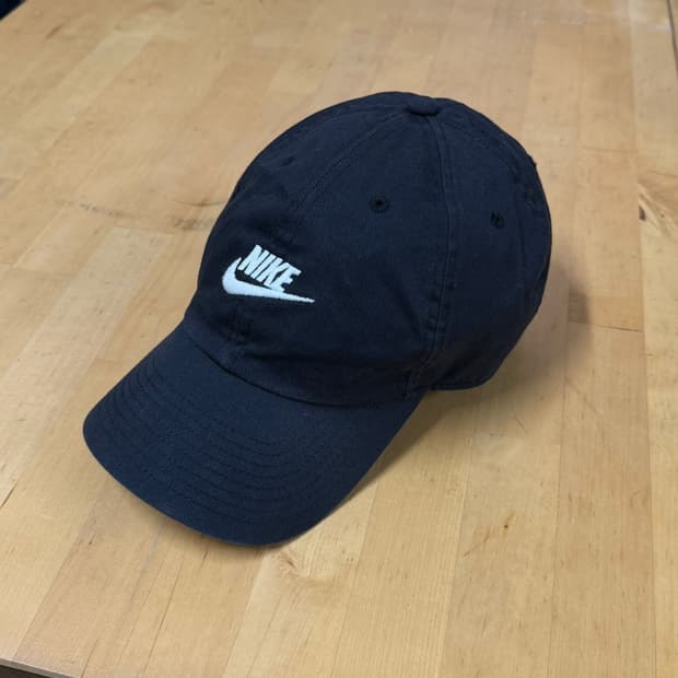 나이키 퓨추라 헤리티지 블랙 볼캡 모자