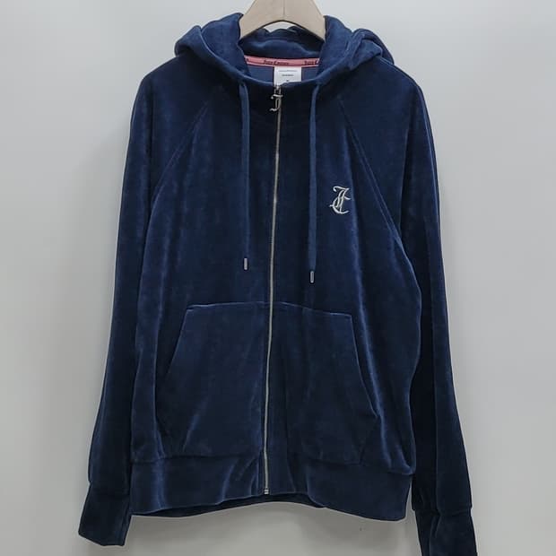 쥬시꾸띄르 23FW 큐빅 로고 벨벳 후드 집업 / 여 M 네이비
