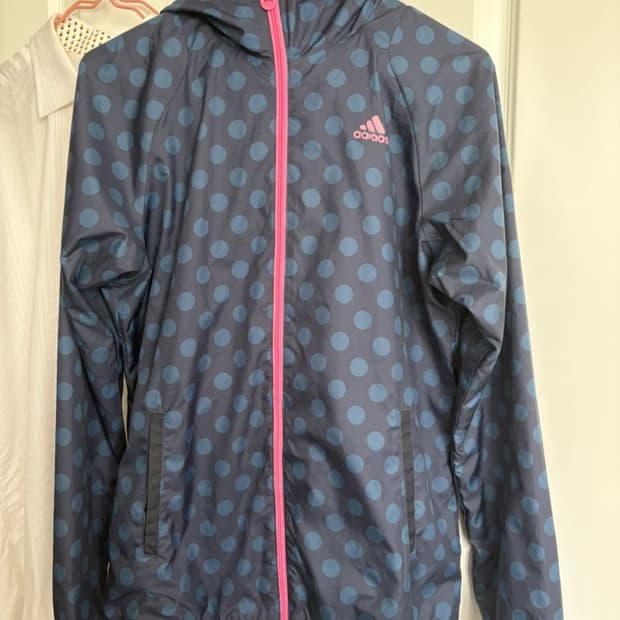 아디다스 도트 바람막이