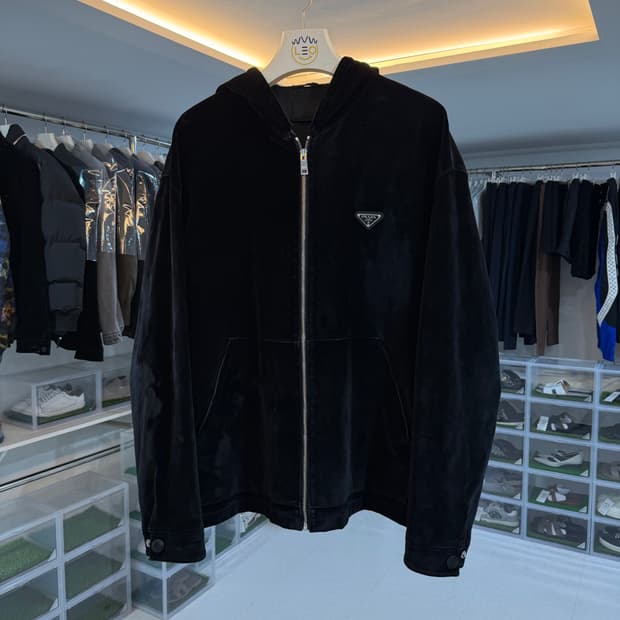 [리오브] 프라다 벨벳 코튼 후드집업