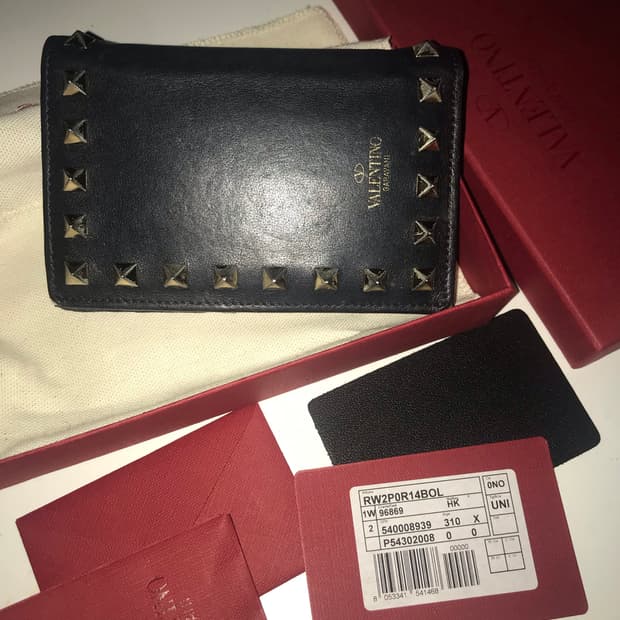 Valentino stud wallet 발렌티노 스터드 지갑