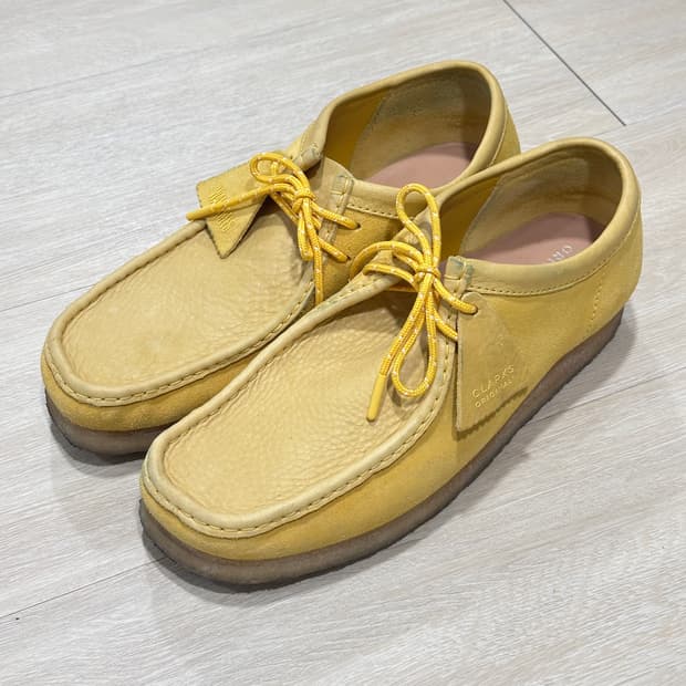 클락스 왈라비 옐로우 275