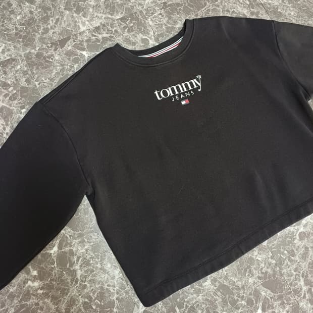 타미 진스(Tommy Jeans) 크롭 맨투맨 M