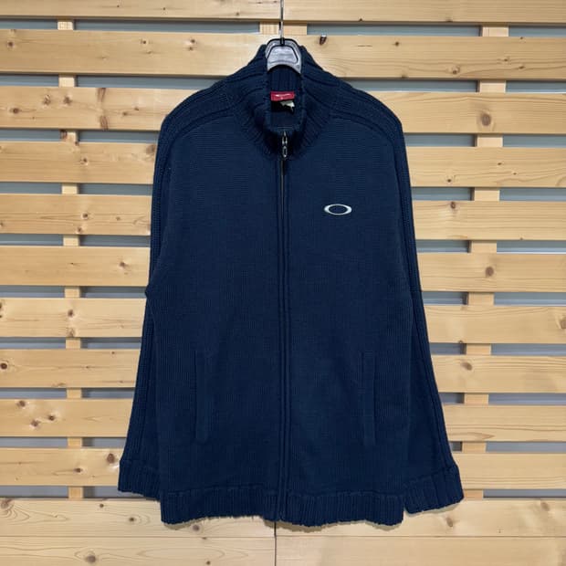 오클리 니트집업