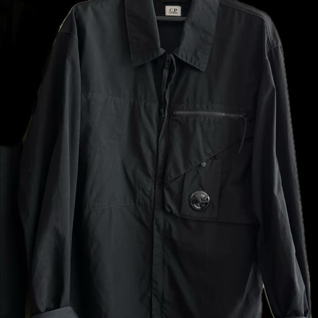 cp컴퍼니 테일론P 오버셔츠