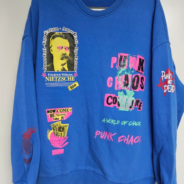 비전 노이시아 프린팅 맨투맨 로열블루