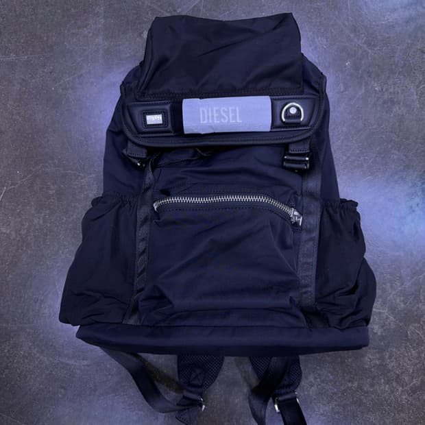 디젤 로고스 나일론 멀티포켓 백팩 블랙