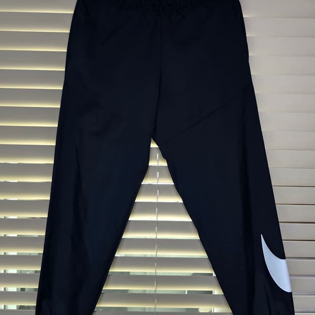 나이키 우먼스 스우시 우븐 팬츠 XS