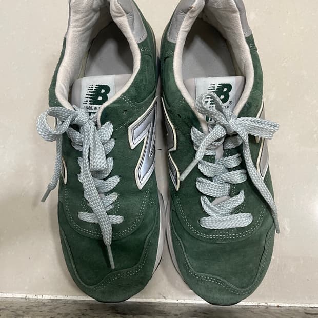 뉴발란스 1400 모스그린 235