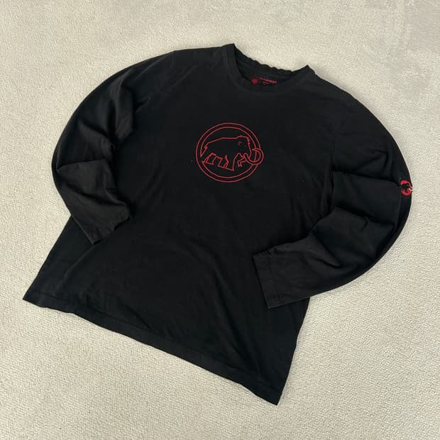 마무트 블랙 긴팔 티셔츠 m