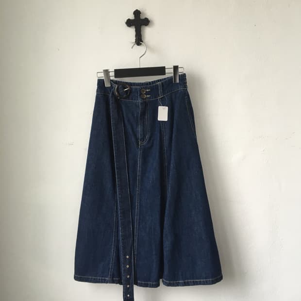 belted denim skirt